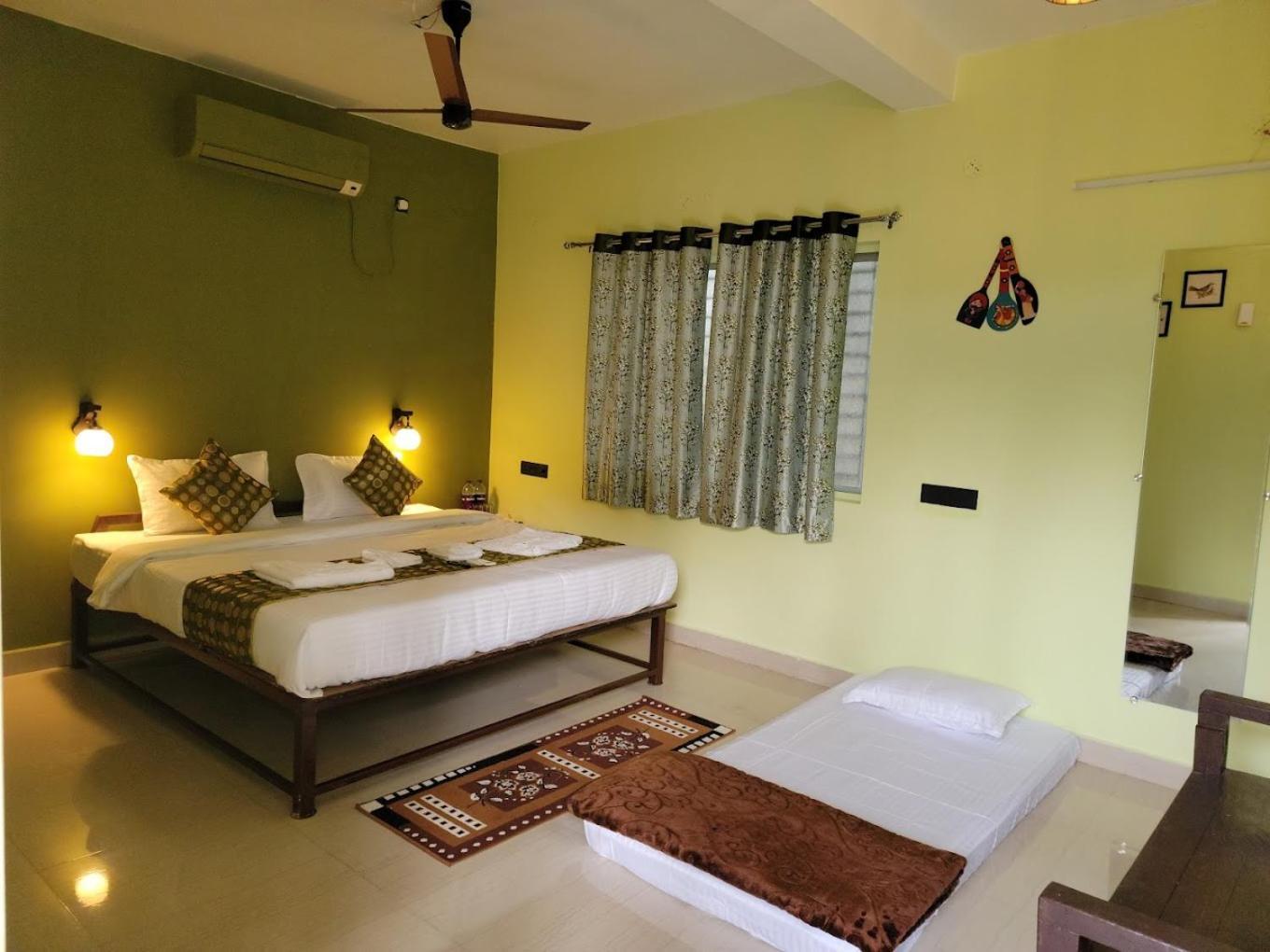 Pench Tiger Trails Resort Khawāsa Buitenkant foto